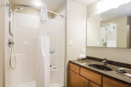 guest room bathroom